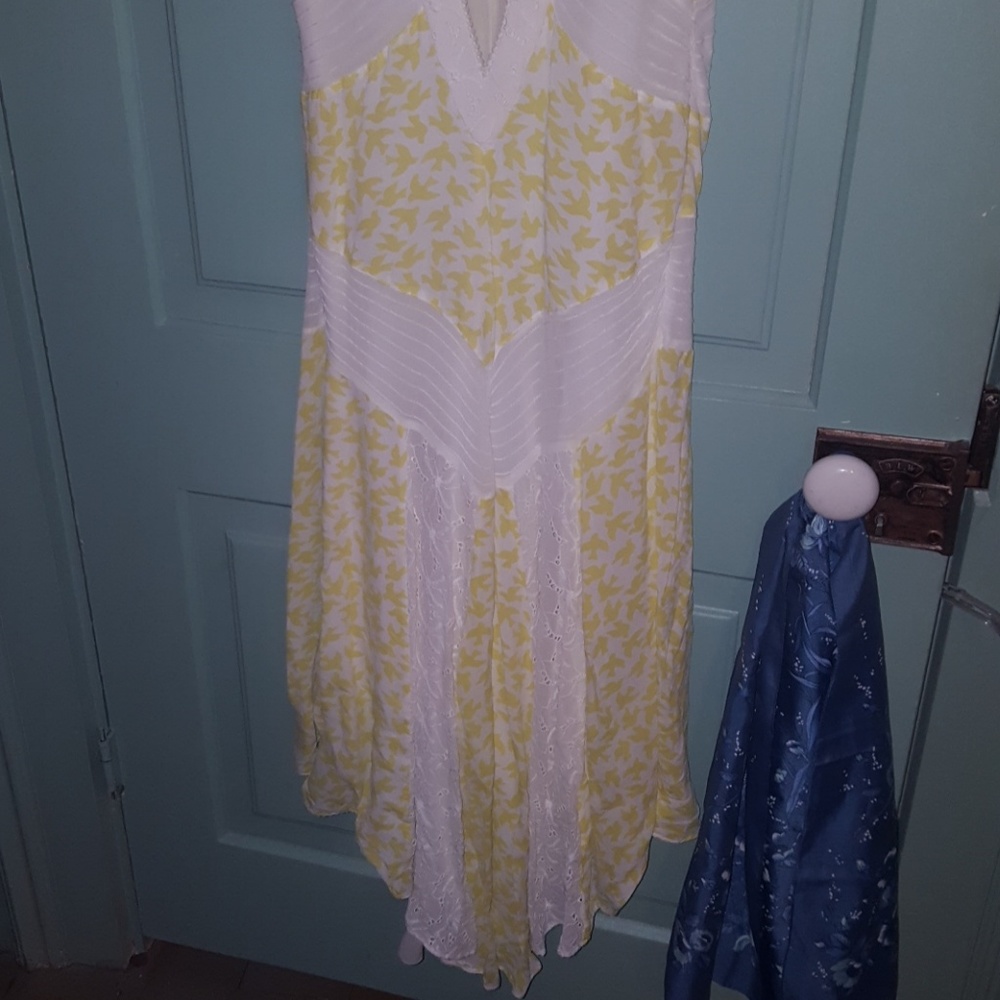 Dress - Picture 4 of 5
